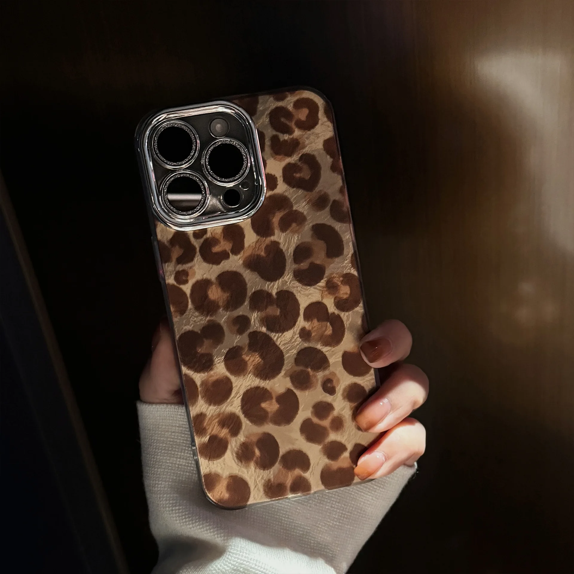 Luxury Leopard Print With Lany - Glitter Shockproof Case reseña y precio